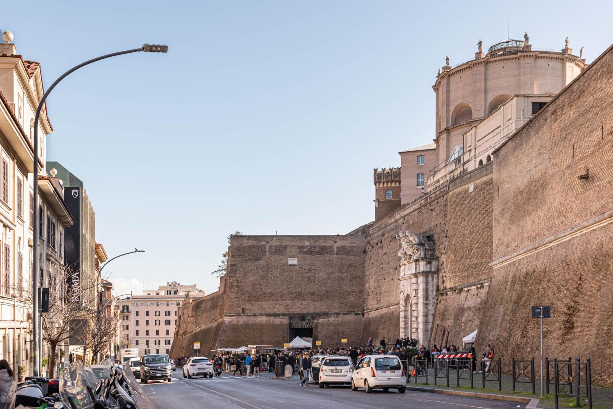 Apt Con Terrazzo Musei Vaticani Rome Exterior photo